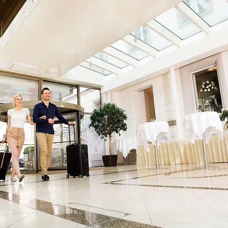 Sandwirth Hotel 4*