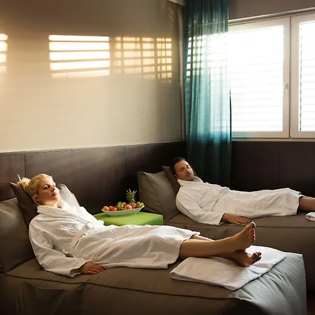 فندق ساندويرث كلاغنفورت