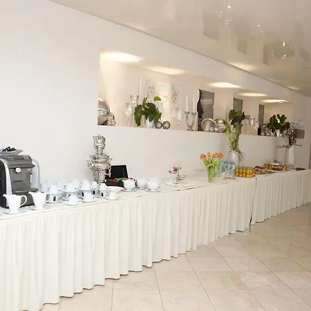 Отель Sandwirth 4*