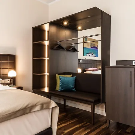 ساندويرث فندق