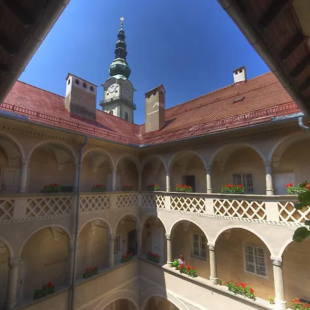 Sandwirth Hotel 4*