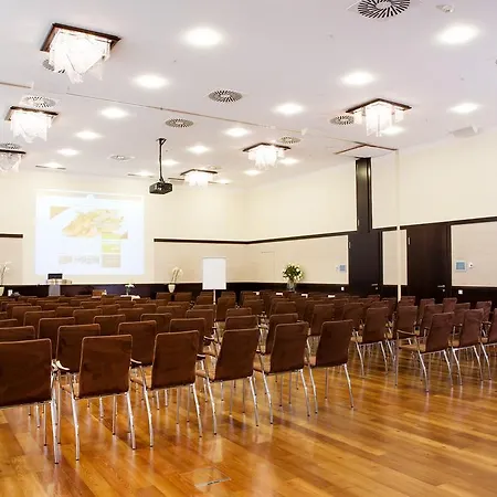 Sandwirth Отель Клагенфурте